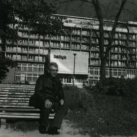 Józef Piotrowski pod Sanatorium Uzdrowiskowym Bałtyk