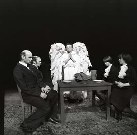 Spektakl pt. "Kiedy przychodzi Anioł" w Teatrze Współczesnym im. Edmunda Wiercińskiego