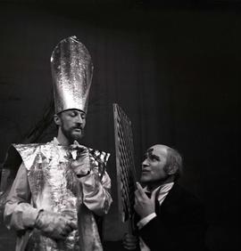 Spektakl pt. "Polowanie na lisa" w Teatrze Współczesnym im. Edmunda Wiercińskiego