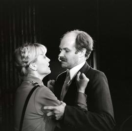 Spektakl pt. "Czerwone i brunatne" w Teatrze Współczesnym im. Edmunda Wiercińskiego