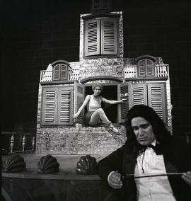 Spektakl pt. "Polowanie na lisa" w Teatrze Współczesnym im. Edmunda Wiercińskiego